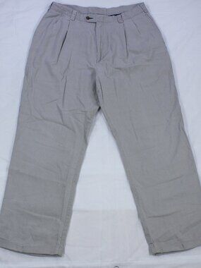 Vintage Tommy Hilfiger Men's Chinos - Pleated & Relaxed Fit - Size 36